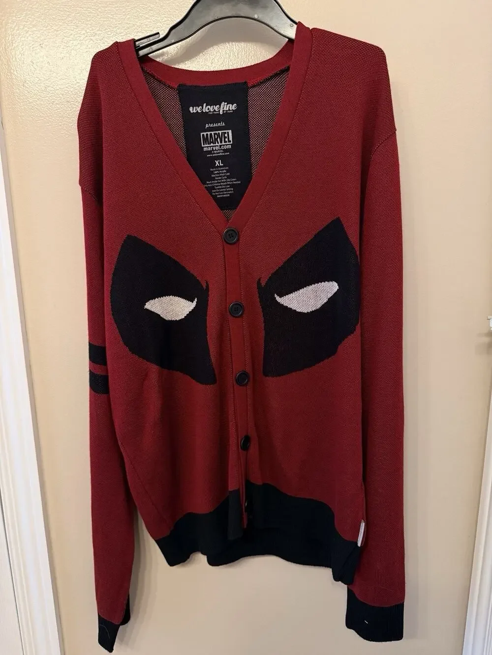 We Love Fine Marvel Deadpool Cardigan Sweater Men’s XL Comic Graphic Buttons